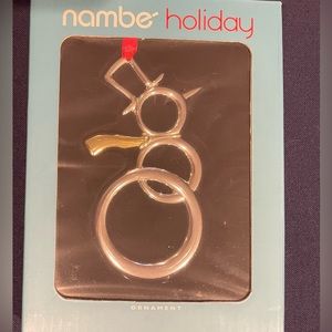 NIB Nambe Holiday Snowman Ornament,        4.5 X 2.5 inches.